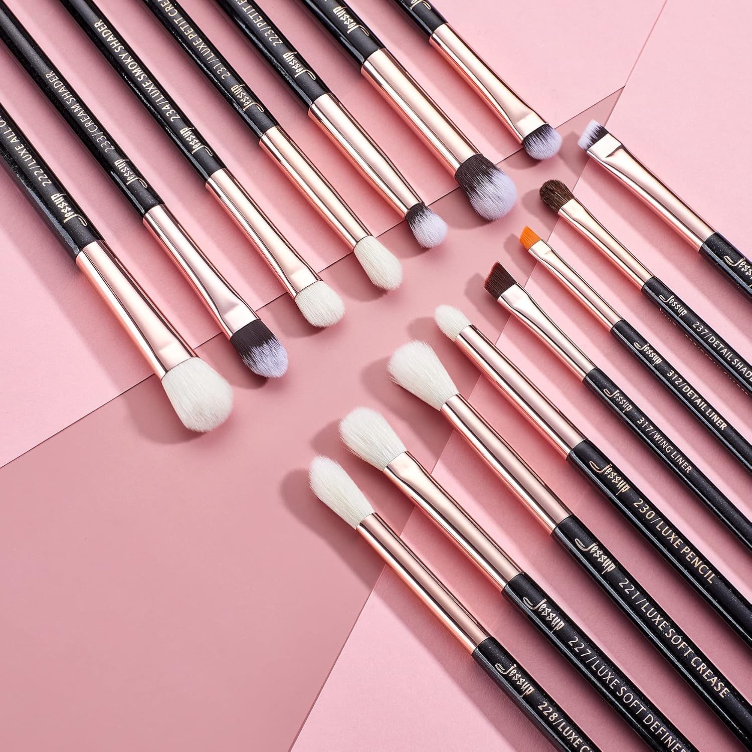15-Piece Professional Makeup Brush Set with Wooden Handles and Natural-Synthetic Hair - Pearl Black/Rose Gold T157